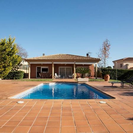 Vila Casa Bella Con Piscina Caldes De Montbui Exteriér fotografie