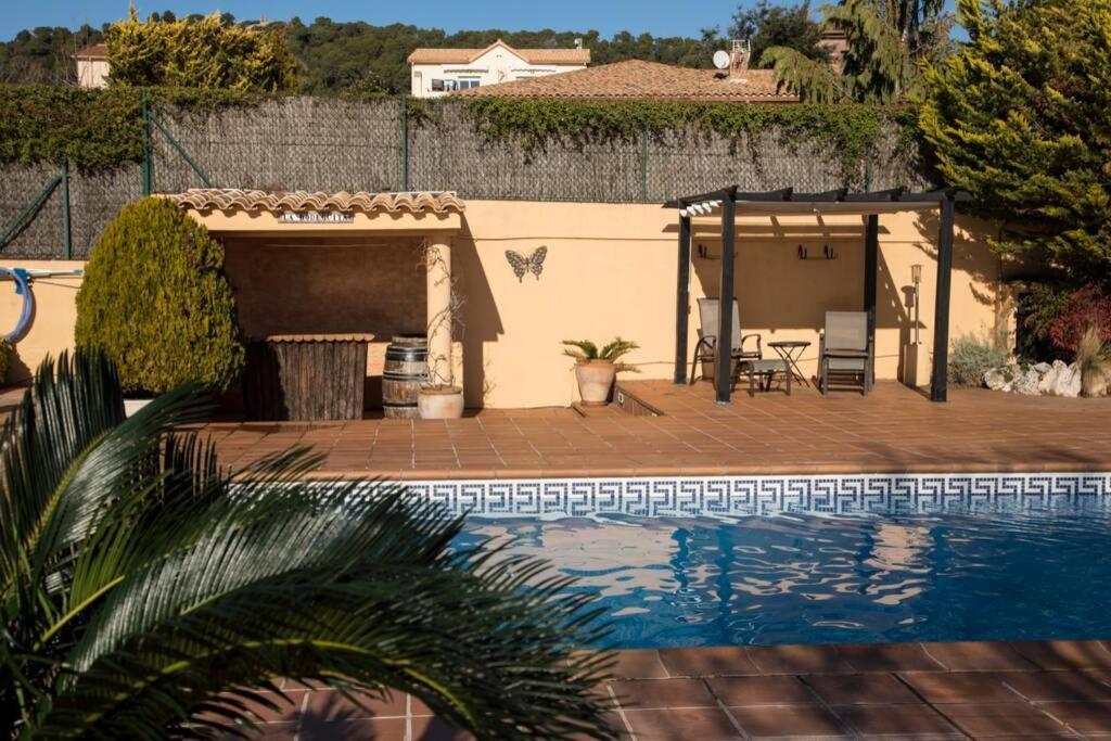 Vila Casa Bella Con Piscina Caldes De Montbui Exteriér fotografie
