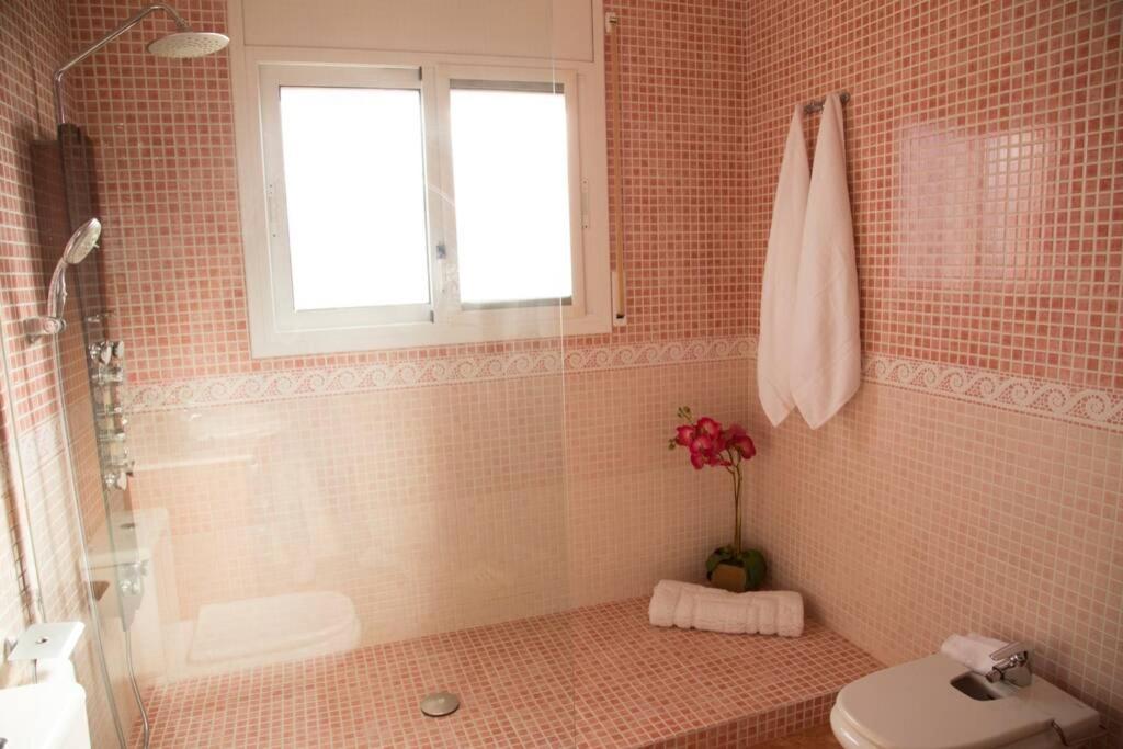 Vila Casa Bella Con Piscina Caldes De Montbui Exteriér fotografie