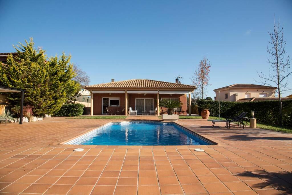 Vila Casa Bella Con Piscina Caldes De Montbui Exteriér fotografie